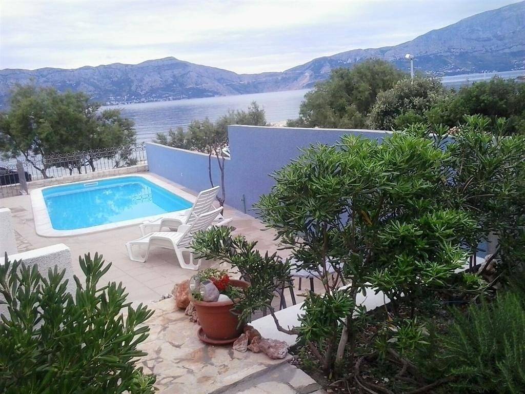 Ganze Wohnung, Ferienwohnung in Povlja mit Meerblick, Terrasse, Klimaanlage, W-Lan (4936-1) in Povlja, Brac