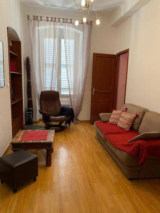 Gîte pour 2 personnes, avec vue dans Cinema Le Studio Bastia