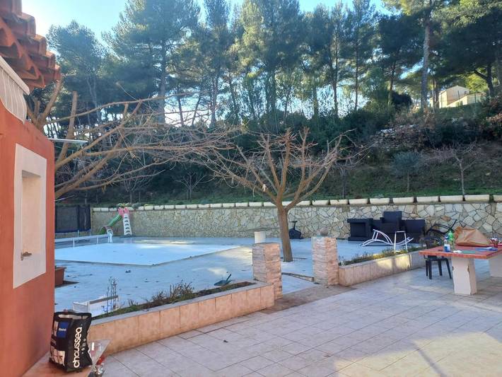 Location de vacances pour 9 personnes, avec Terrasse et Piscine à Velaux - 2