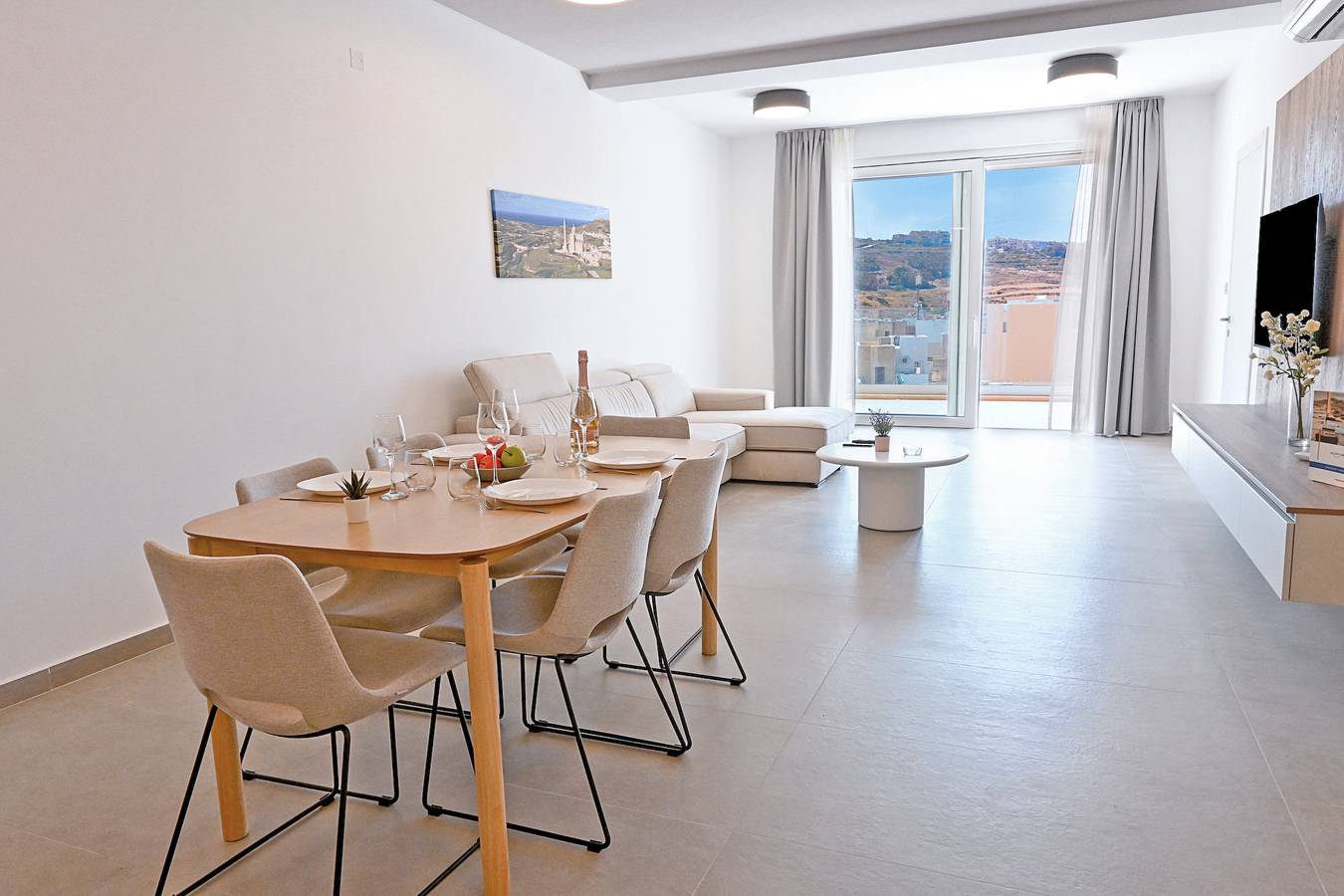 Ganze Wohnung, Modern Seaside Apart in Marsalforn - 6A in Marsalforn, Zebbug