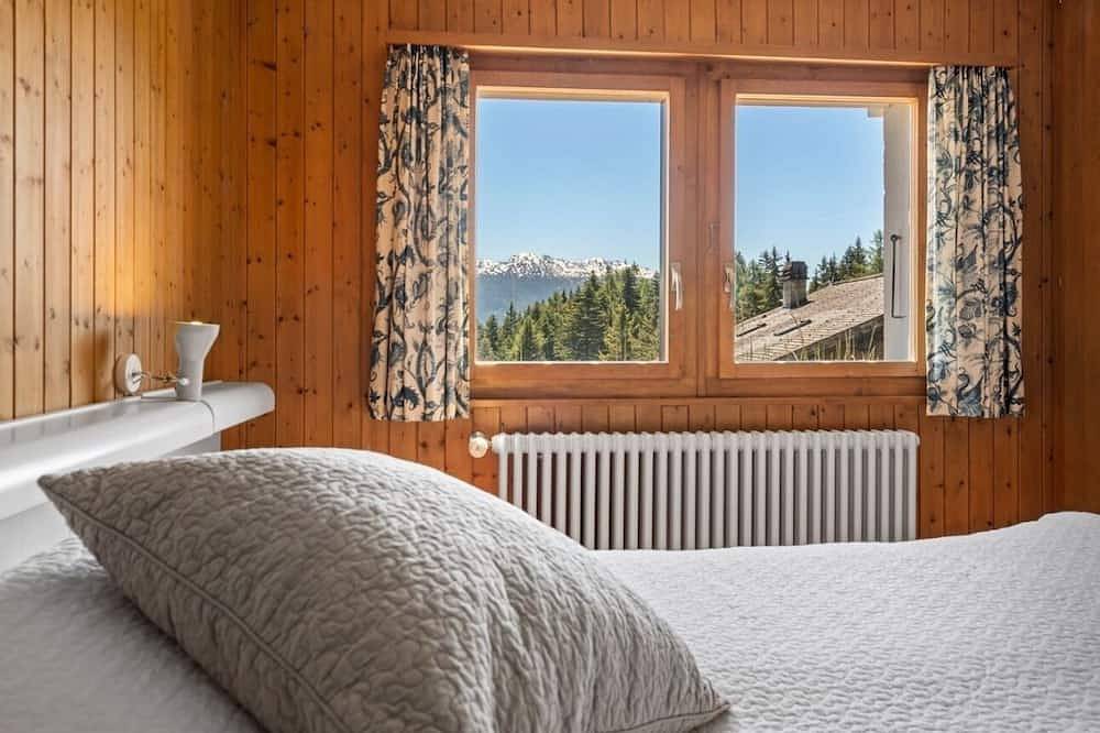 Sunny chalet, great for skiing in Anzère or Crans-Montana in Anzère, Ayent