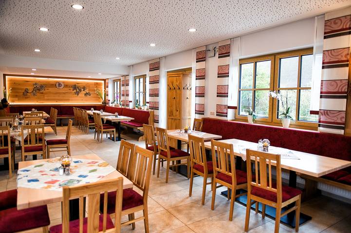 Gutshof Colmberg - Doppelzimmer in Colmberg, Romantische Straße