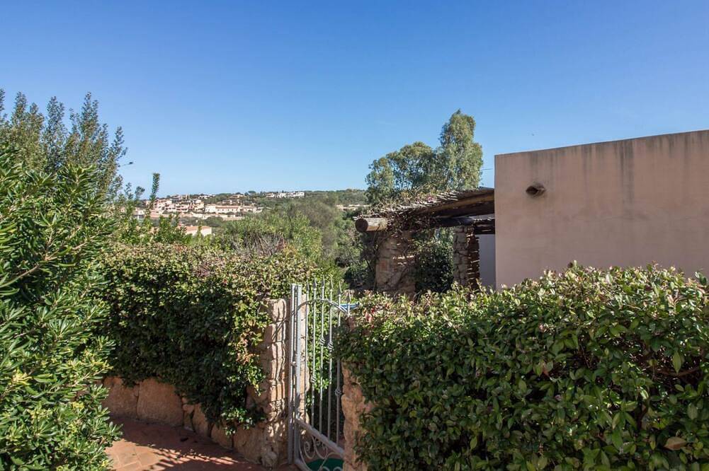 Appartamento intero, Guesthost - Il Poggio Nest with Garden and Parking in Arzachena, Costa Smeralda