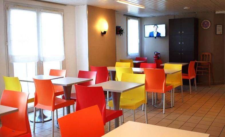 Hôtel pour 2 personnes à Niort - 3