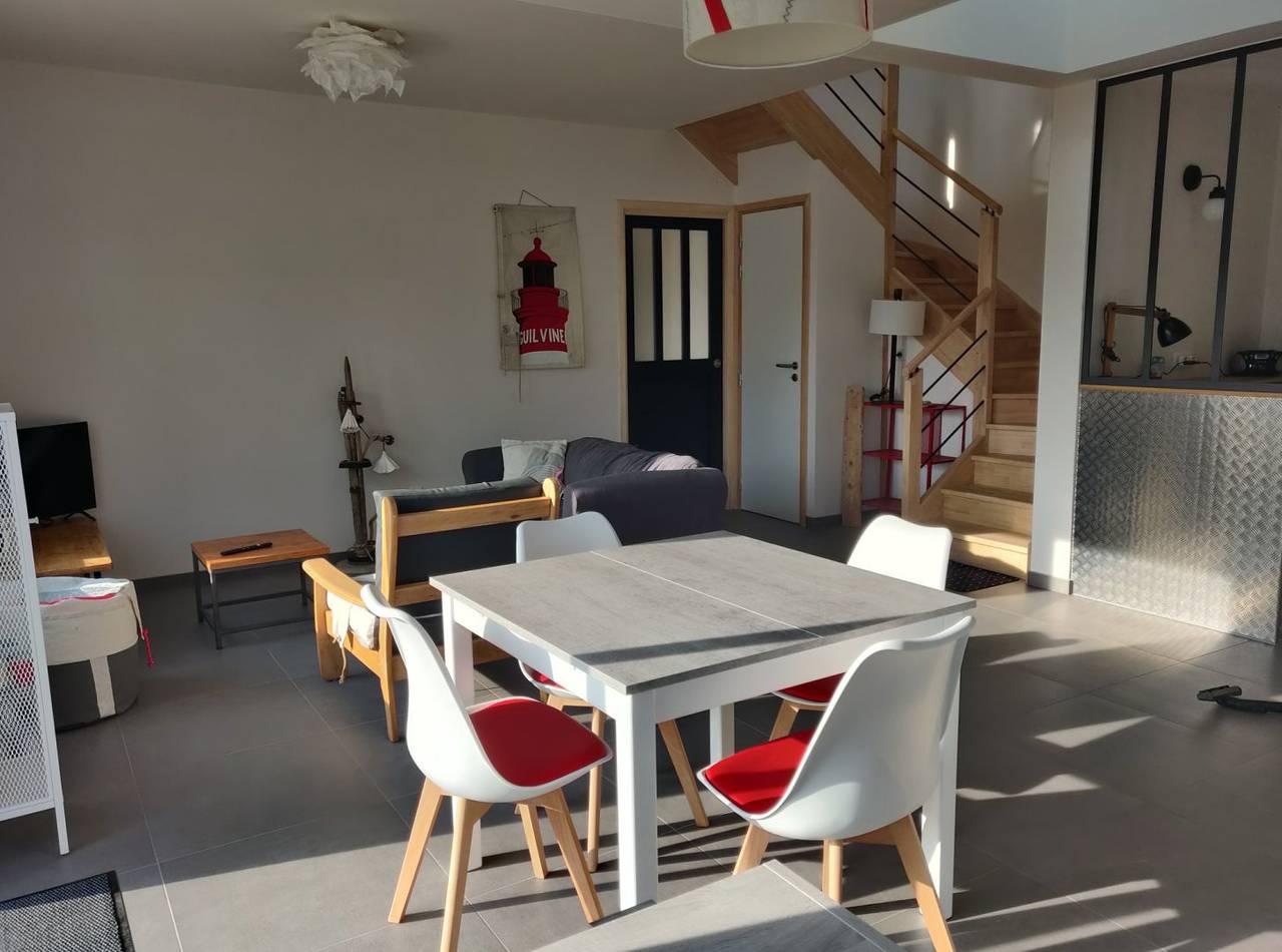Maison bord de mer, plage, port, Gr34 à 200 m in Guilvinec, Région de Quimper