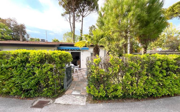 Bungalow für 5 Personen, mit Terrasse und Garten in Bibione - 2
