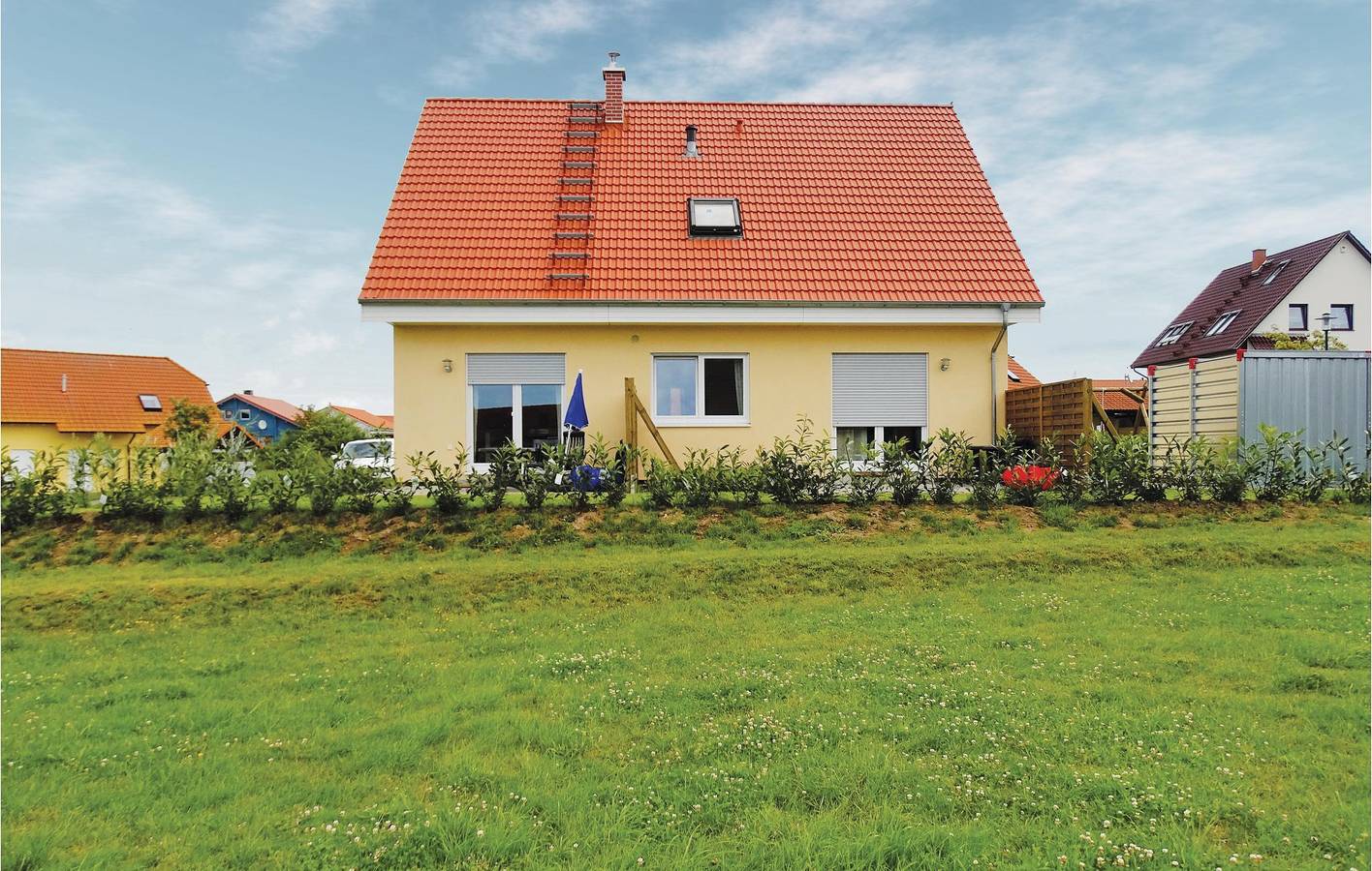 Ganze Ferienwohnung, Modernes Strandapartment mit Parkplatz und Terrasse in Boiensdorf, Neuburg