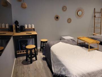 Hôtel pour 2 personnes, avec terrasse et jacuzzi à Crespin (Nord)
