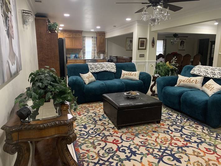 Bed and breakfasts for 10 people, with garden in Georgia