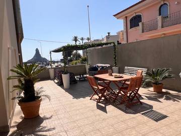 Gîte pour 4 personnes, avec balcon et vue à Aci Castello