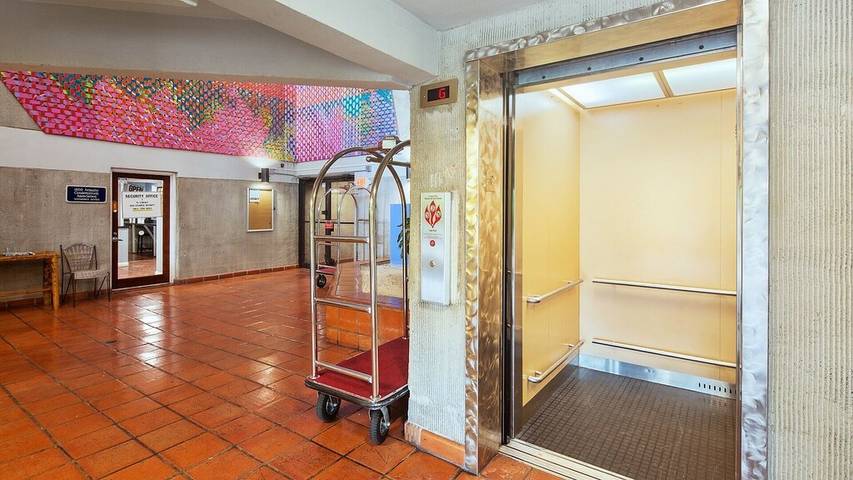 Vacation apartment for 6 people, with pool and sauna as well as balcony and hot tub - 1