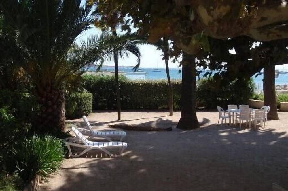 Geheel appartement, Studio \"Feet In The Water\" In Karakterwoning In Bandol in Bandol, Toulon regio