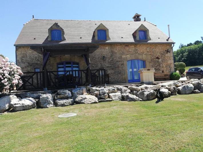 Location de vacances pour 6 personnes, avec piscine ainsi que jardin et vue, animaux acceptés à Les Eyzies-de-Tayac-Sireuil - 2
