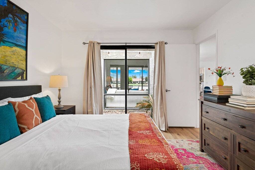 Ganze Wohnung, Modern Chic Condo at Rancho Las Palmas in Rancho Mirage, Coachella Valley