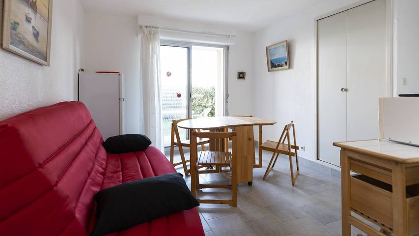 Appartement de vacances pour 6 personnes, avec terrasse et piscine