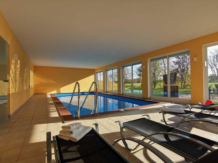 Ferienhaus für 8 Personen, mit Pool und Ausblick sowie Sauna und Terrasse in Kühlungsborn