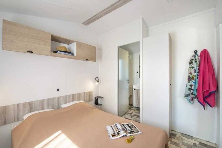 Mobil home pour 4 personnes, avec sauna et jacuzzi ainsi que bassin pour enfant et terrasse à Brem-sur-Mer - 4