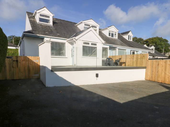 Holiday rental for 6 people, with garden, with pets in Llanbedrog