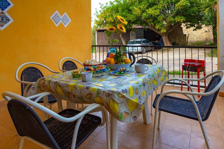 Agriturismo per 8 persone, con Terrazza e Giardino nonché Panorama a Sciacca