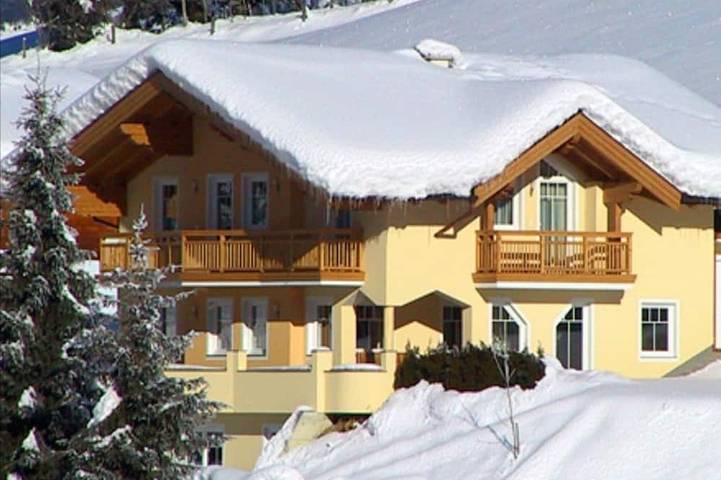 Hütte für 5 Personen, mit Terrasse und Garten in Kleinarl