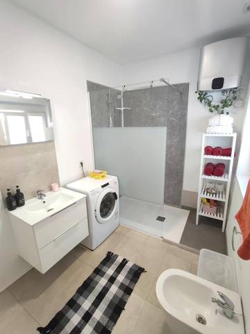 Holiday Apartment for 2 People in Playa Jardin, Puerto de la Cruz, Photo 4