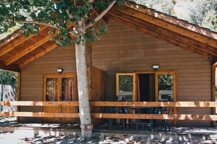 Casa de vacaciones para 4 personas, con jardín además de balcón y piscina - 1
