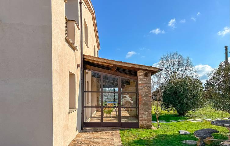 Appartement de vacances entier, Retraite au bord de la rivière avec parking, piscine et feu de camp in Città di Castello, Valtiberina
