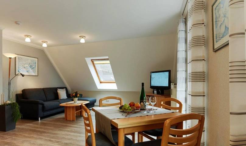 Gîte pour 3 personnes, avec terrasse et vue à Ernst - 2