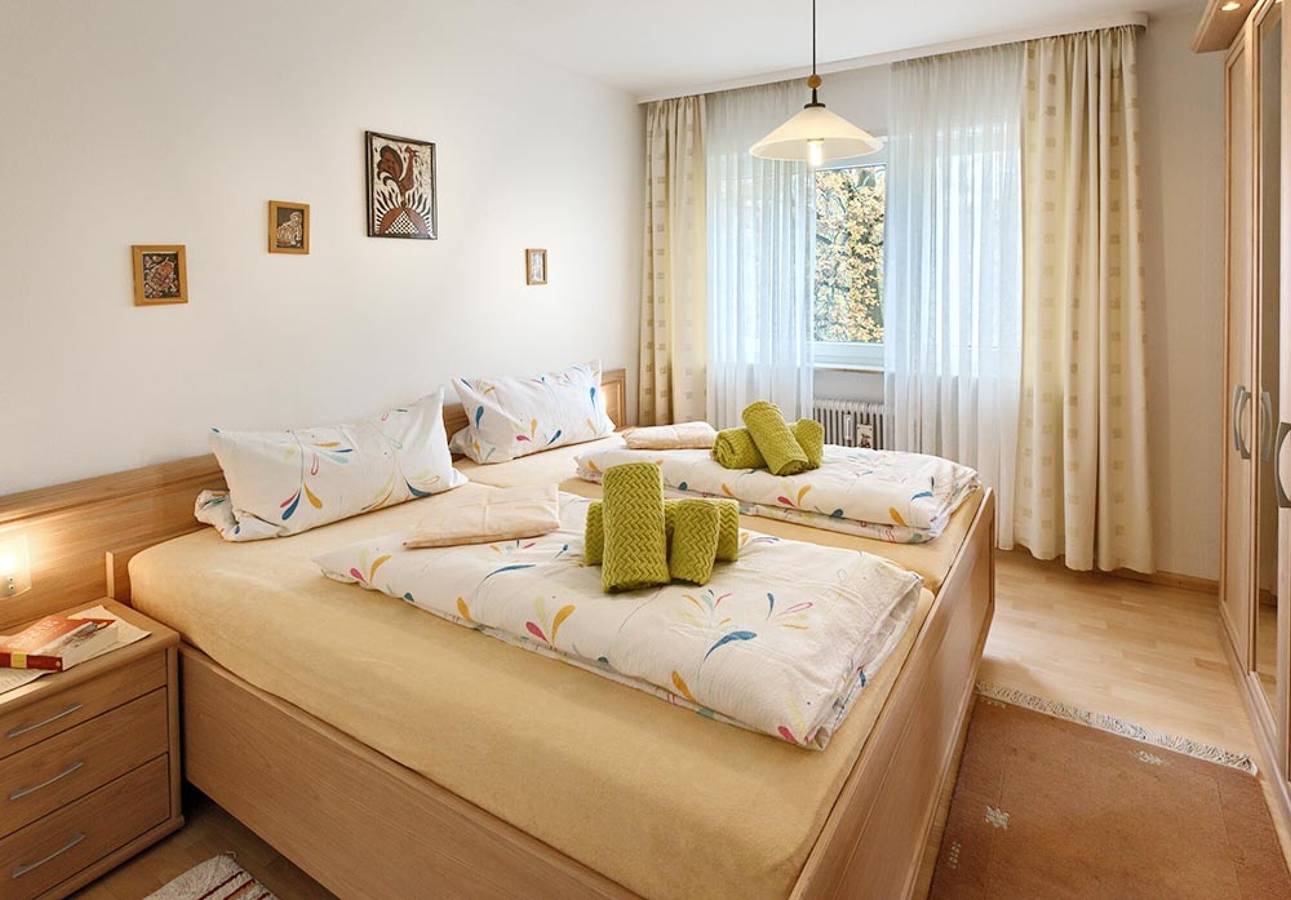 Ganze Wohnung, Ferienwohnung "Am Kurpark" mit Balkon und Wlan in Bad Krozingen, Südschwarzwald