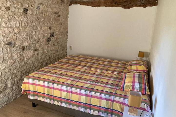Location de vacances pour 4 personnes, avec piscine et jardin à Blanzaguet-Saint-Cybard - 2