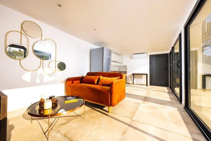 Gîte pour 4 personnes, avec vue et terrasse dans Calanque De Port Pin Cassis