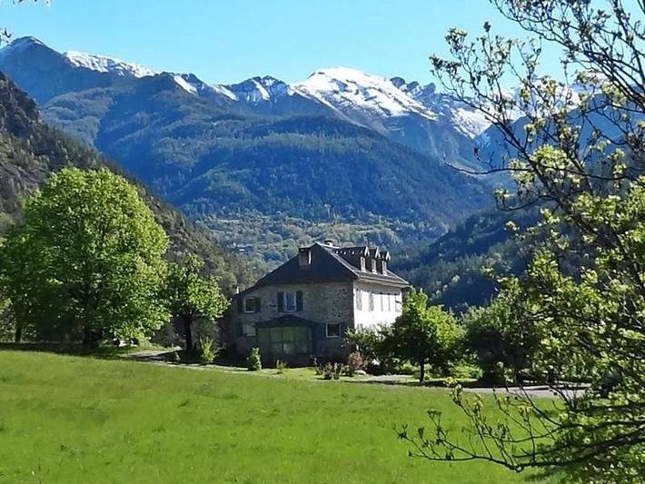 Chambre d’hôte pour 3 personnes, avec Terrasse ainsi que Jardin et Vue