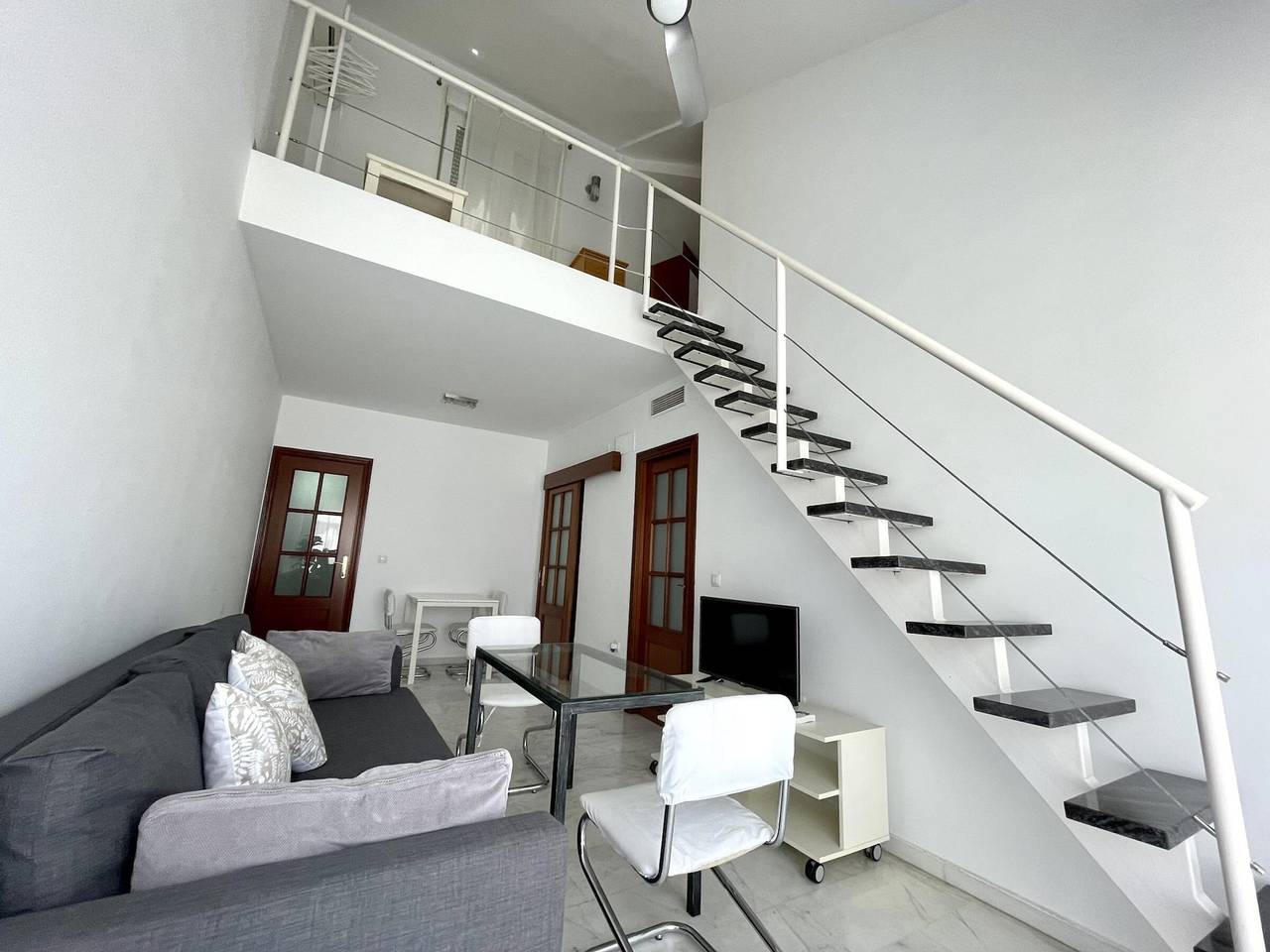 Appartement entier, L'Appartement Ático Blanco - Confort et Proximité au Cœur de Cordoue in Cordoue (Ville), Cordoba