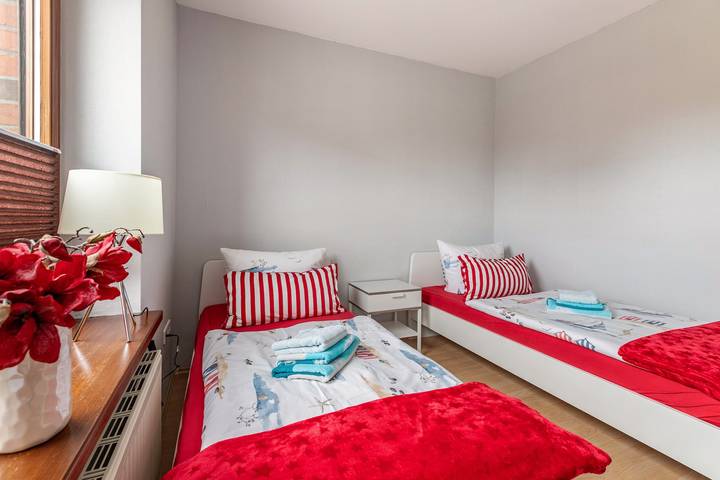 Ganze Wohnung, Ferienwohnung Davio" mit privater Terrasse, privatem Garten und Wi-Fi in Lohe-Rickelshof, Heide und Umgebung