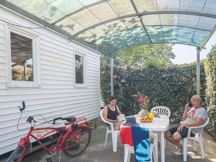 Camping für 4 Personen, mit Kinderpool in der Camargue - 2