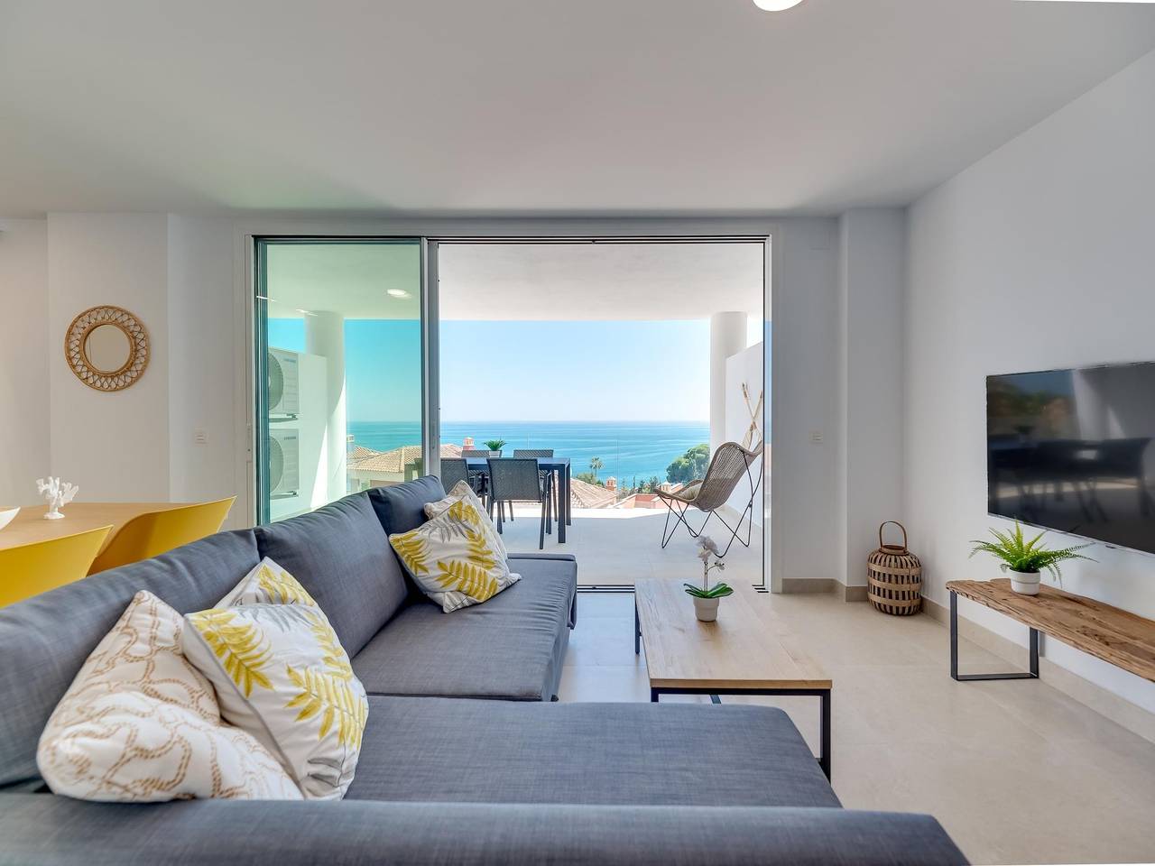 Hel ferieleilighet, Ferieleilighet for 4 personer med badebasseng in Benalmádena Costa, Benalmádena