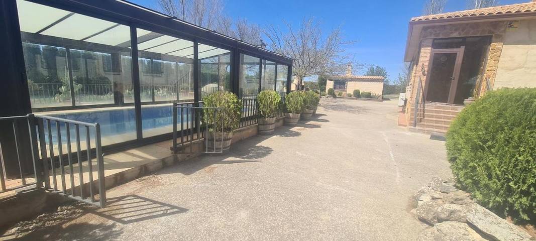 Chalet para 20 personas, con vistas y jardín además de piscina y terraza, Se admiten mascotas en Provincia de Toledo - 4