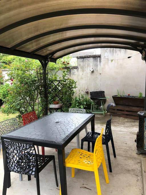 Location de vacances pour 6 personnes, avec jardin à Villars-les-Dombes - 2