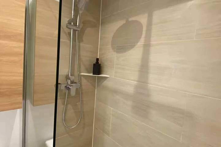 Apartamento entero, Studio number 15 in Pantin in Pantin, Sena-Saint Denis