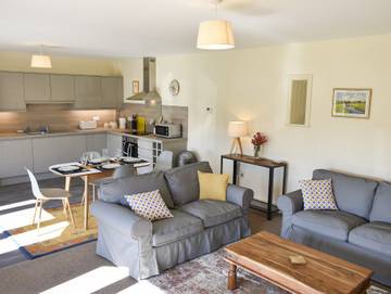 Log Cabin for 4 People in Northumberland, North East England, Photo 3