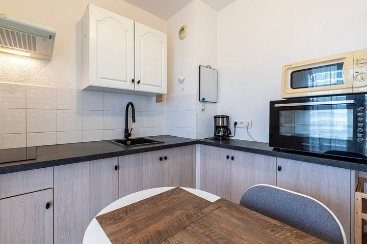 Apartamento entero, Apartamento de vacaciones para 2 personas con terraza in Moriani-Plage, Región de Corte