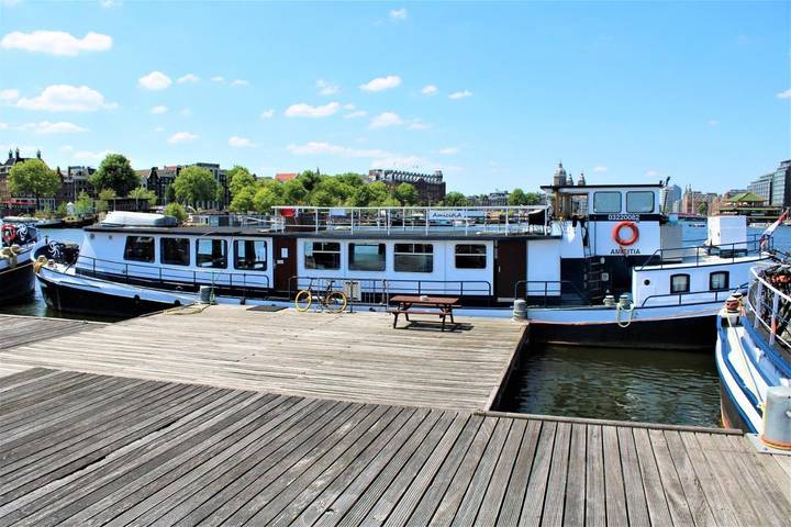Lodge for 2 people, with Terrace in Amsterdam