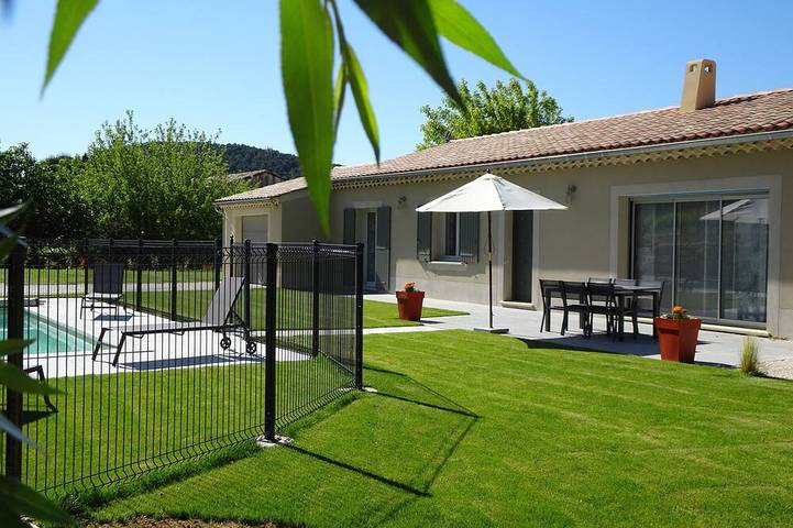 Villa pour 6 personnes, avec jardin à Vaison-la-Romaine