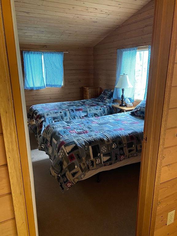 Chalet for 8 Guests in Ontario, Canada