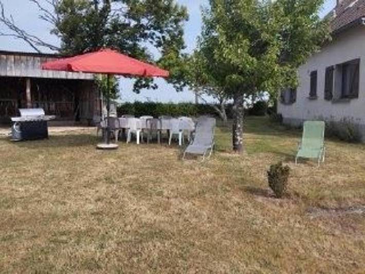 Location de vacances pour 10 personnes, avec terrasse à Pouligny-Notre-Dame - 2