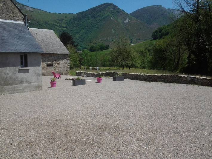 Location de vacances pour 6 personnes, avec terrasse, animaux acceptés dans les Hautes-Pyrénées - 2