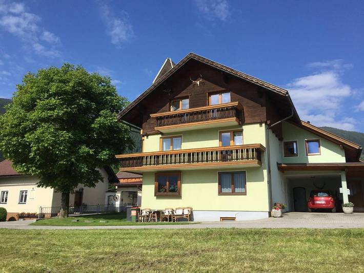 Ferienwohnung für 5 Personen, mit Garten und Ausblick in Afritz am See