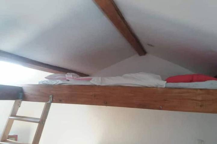 Appartement entier, Studio Maisonette 22m² in Le Puy-en-Velay, Haute-Loire