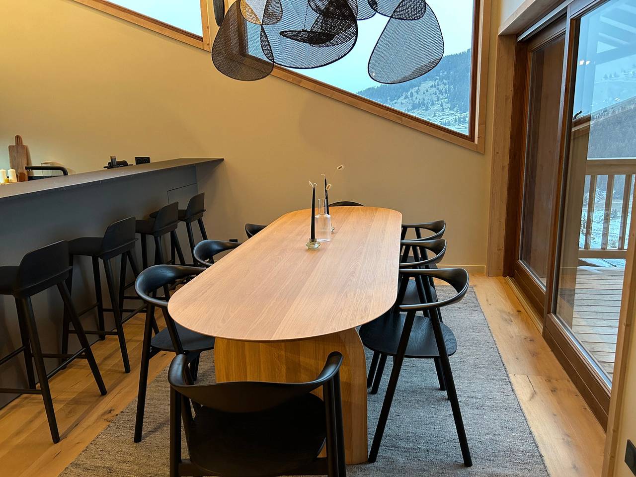 Entire apartment, Luxurious Apartment with Balcony, Near Slopes, Concierge Service, Family-Friendly in Méribel-Mottaret, Les Allues