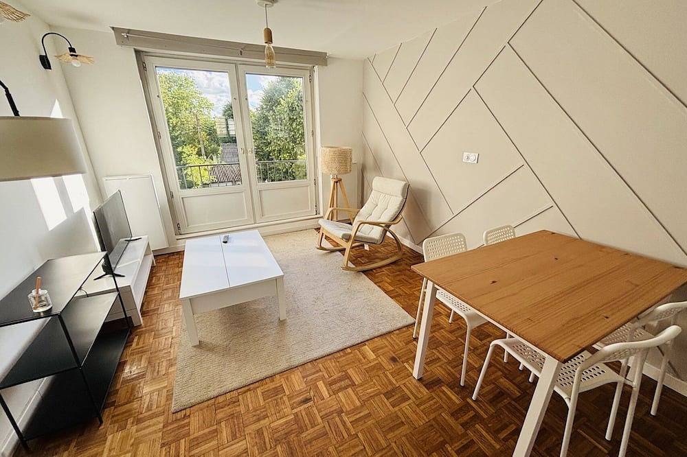 Entire apartment, Le T3 Malpeaux Arras Centre in Arras, Arras region